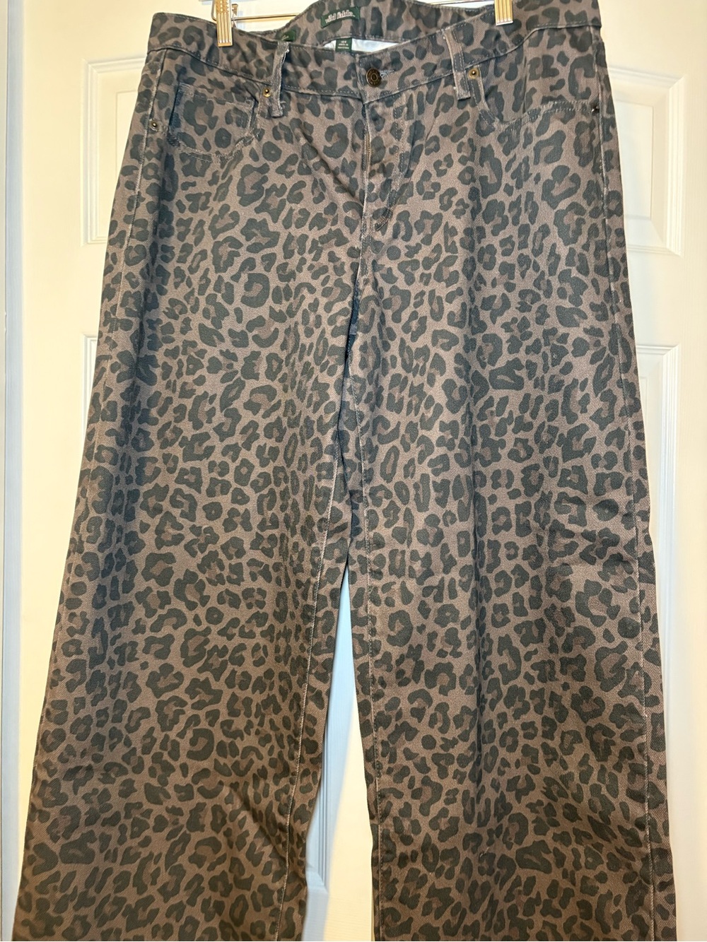 Woman’s Leopard Print Straight-Leg Jeans - Brown/Black